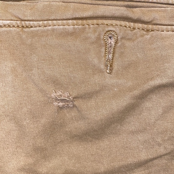 Tan American Eagle Outfitters shorts - Picture 4 of 4
